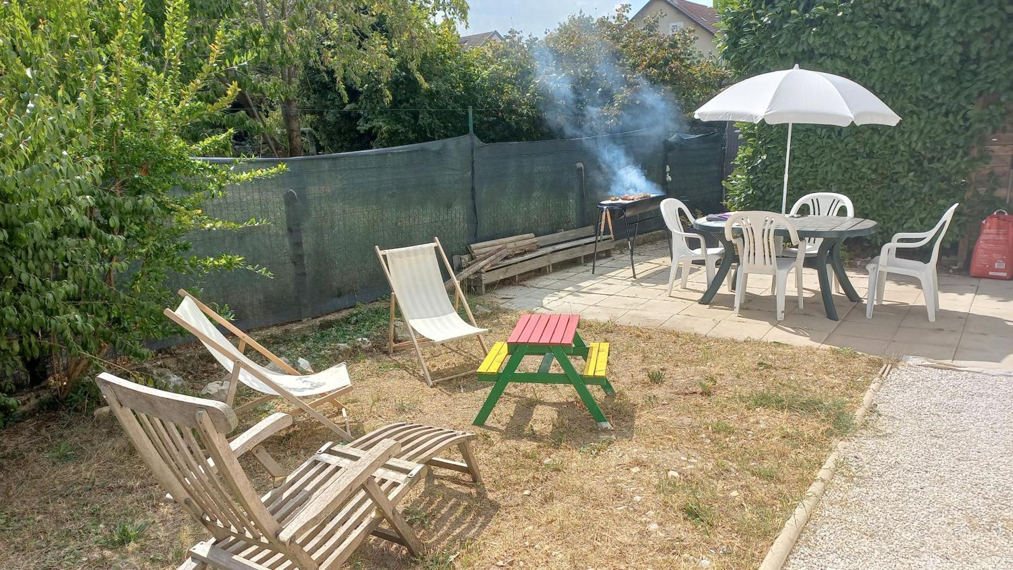 Plaisir Des Pres - Appartement T3, Jardin, Parking Chaponost Exterior photo