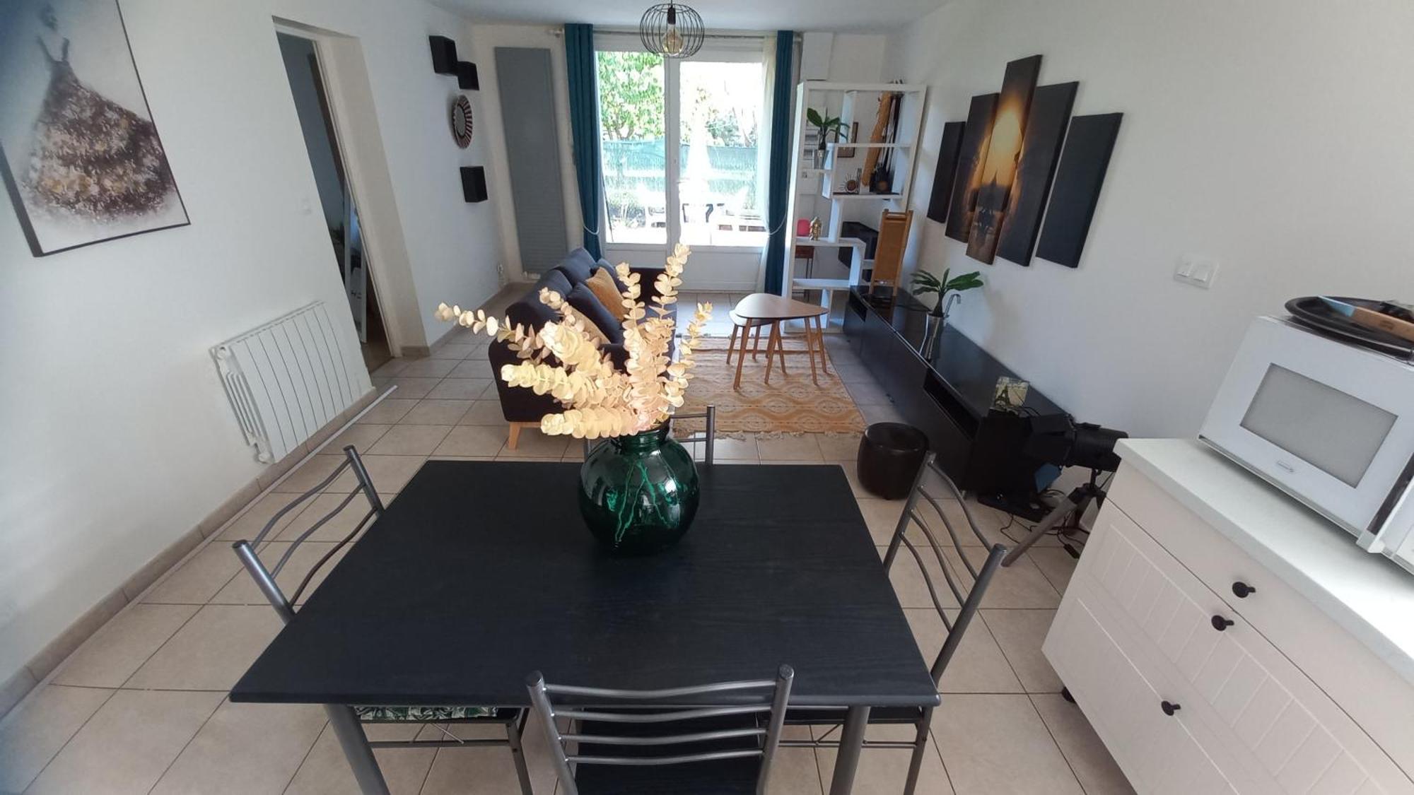 Plaisir Des Pres - Appartement T3, Jardin, Parking Chaponost Exterior photo